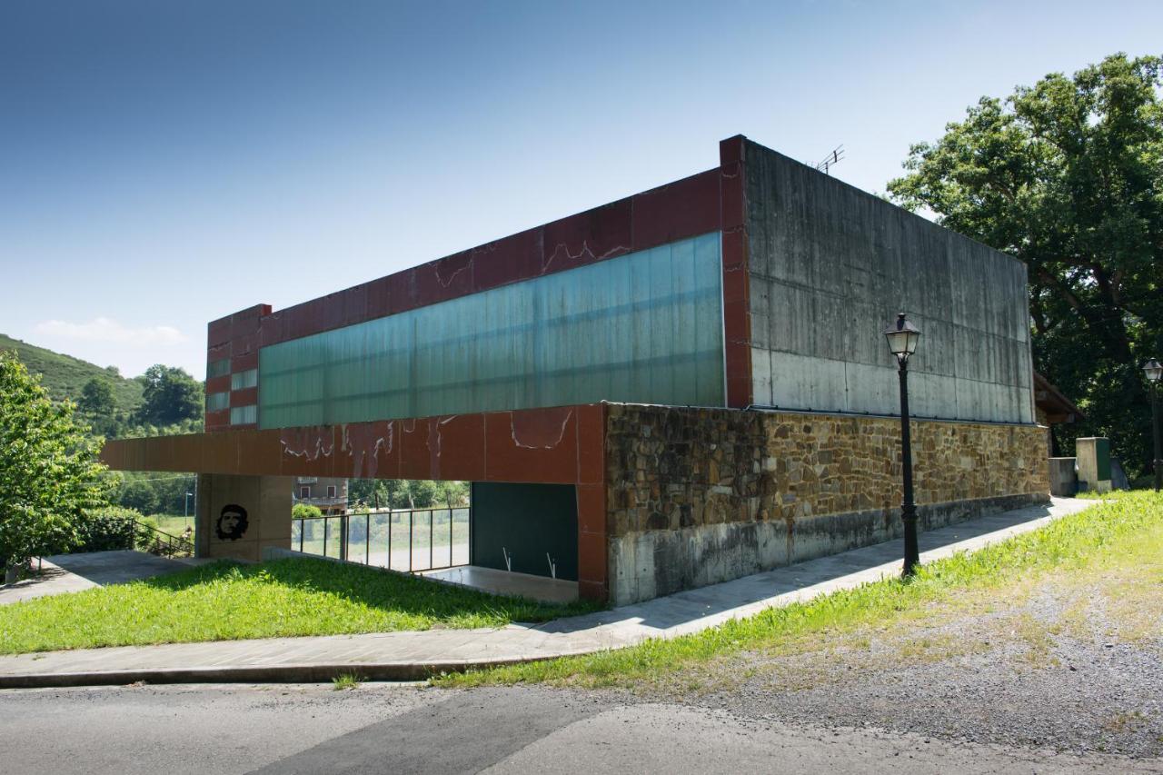 Estudios Ermitabarri Zeberio Exterior photo